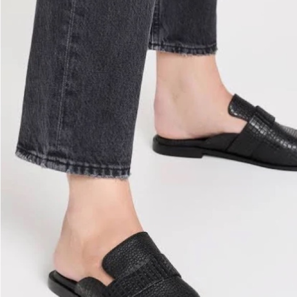 Kaanas Black Latvia Mule